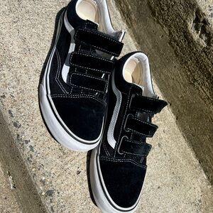VANS Old Skool V Shoe BLACK (SIZE: 9)